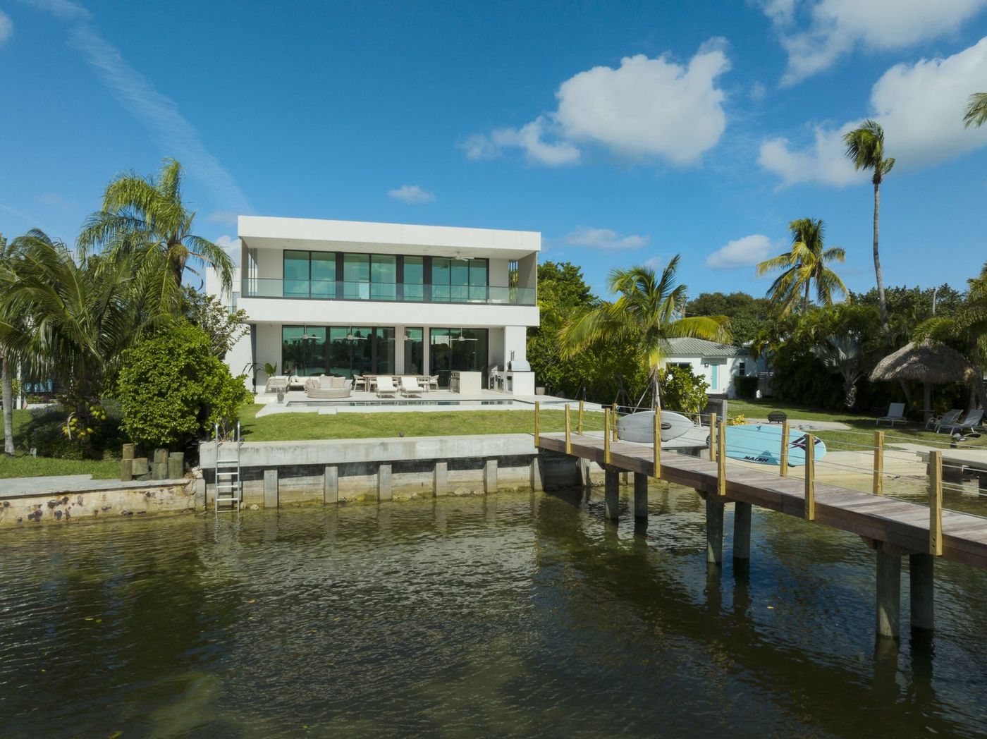 Stillwater waterfront residence, Miami Beach — value engineering by Mosada